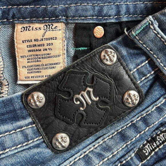 MISS ME Signature Cropped Distressed Jean Women Size 28 - Picture 11 of 12